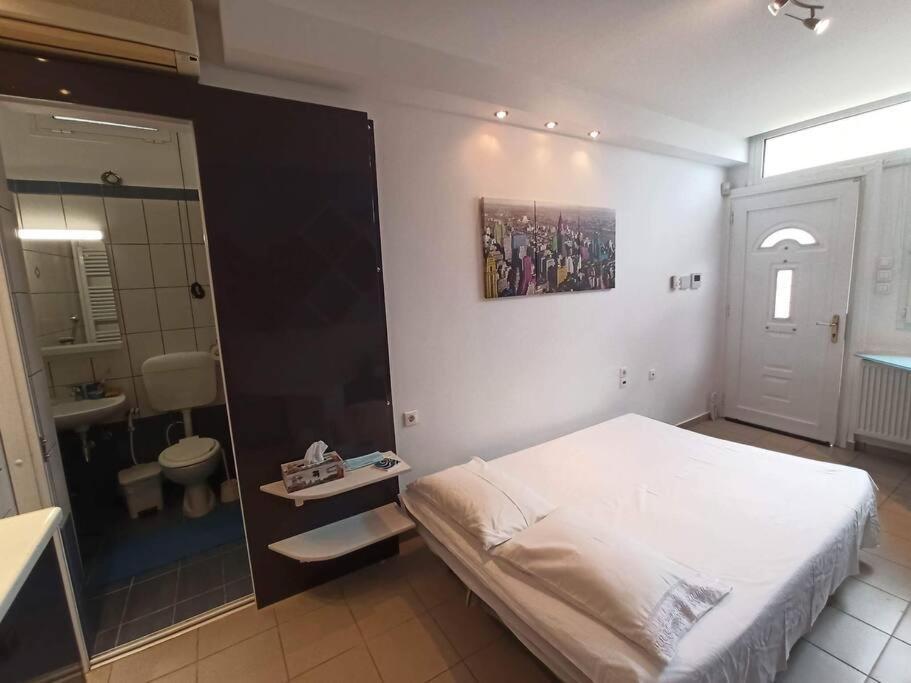 Takis & Machi House Apartment Rafina  Luaran gambar