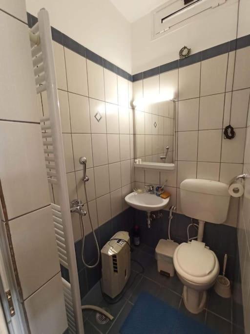 Takis & Machi House Apartment Rafina  Luaran gambar